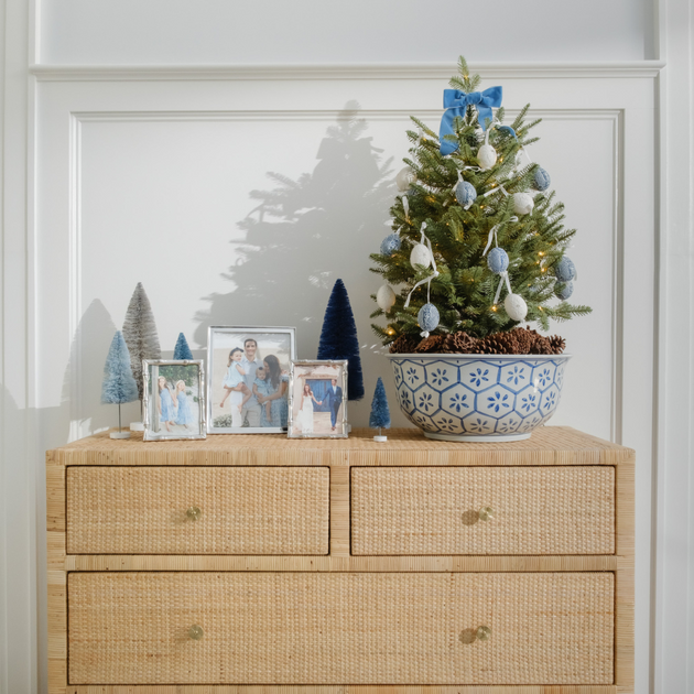 Coastal Holiday Hallway – Cailini Coastal