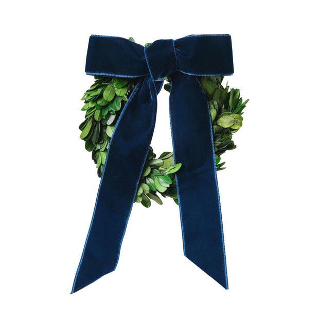 Cailíní Coastal Preserved Boxwood Wreath with Navy Blue Ribbon