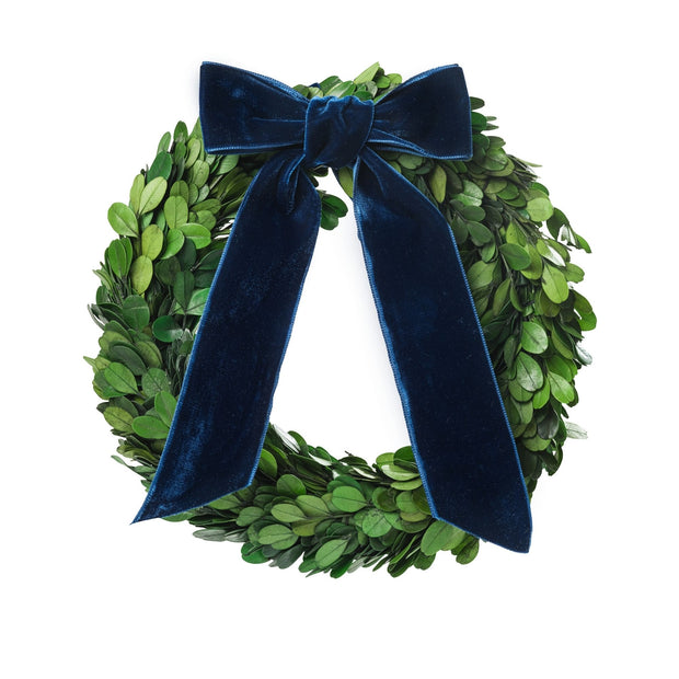 Cailíní Coastal Preserved Boxwood Wreath with Navy Blue Ribbon