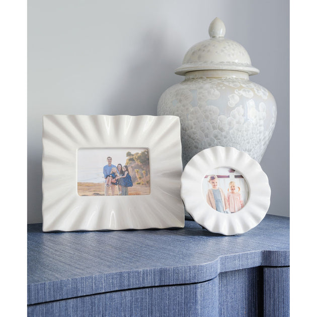 Ruffle Round Photo Frame – Cailini Coastal