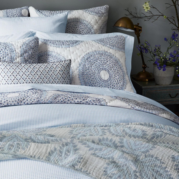 Cinde Light indigo Duvet by John Robshaw