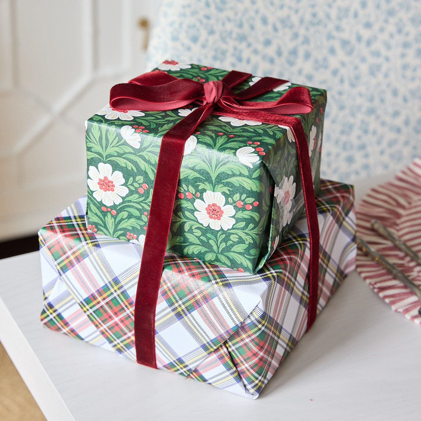 Christmas Damask Gift Wrap Roll - Set of 2