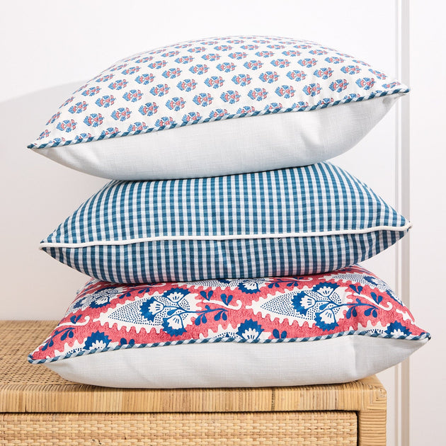 Promenade Pillow with Insert – Cailini Coastal