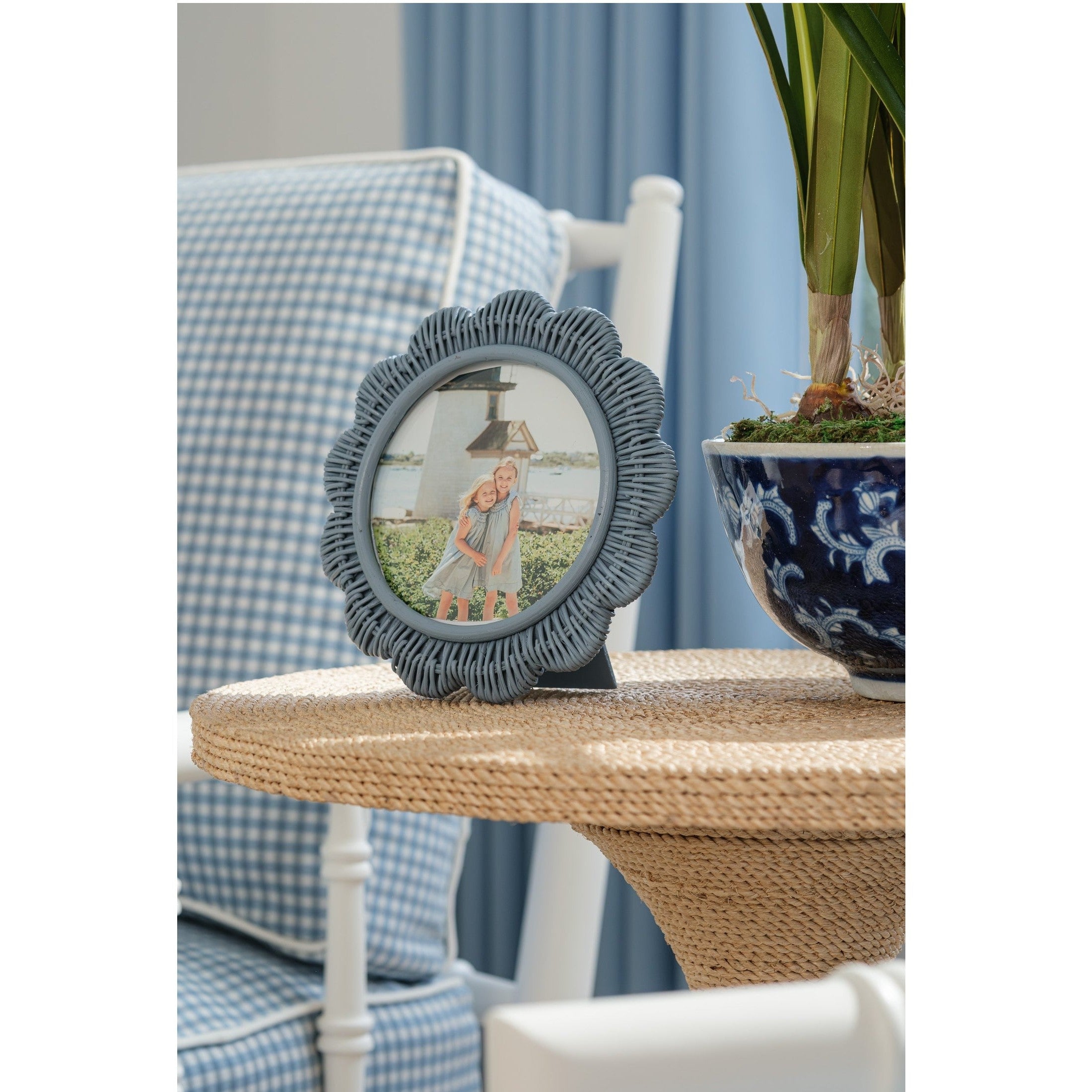 Surfside Scallop Rattan Photo Frame